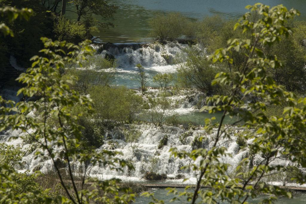 アパートメント ニア ザ レイクス Plitvička Jezera エクステリア 写真
