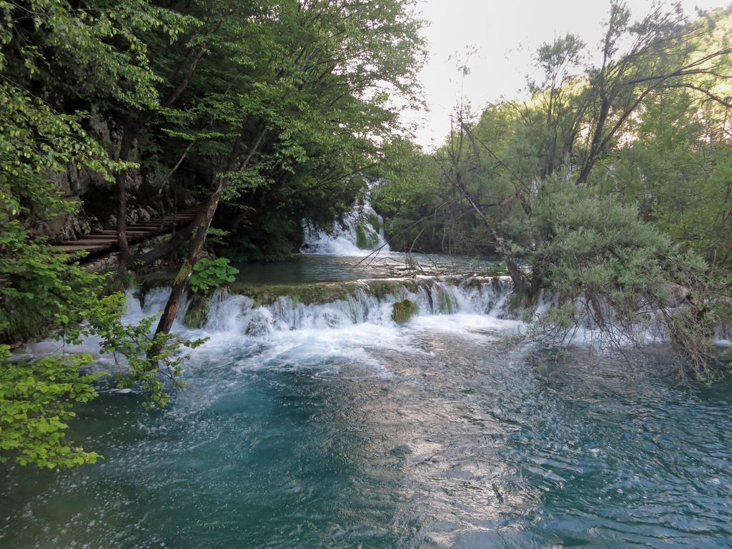アパートメント ニア ザ レイクス Plitvička Jezera エクステリア 写真