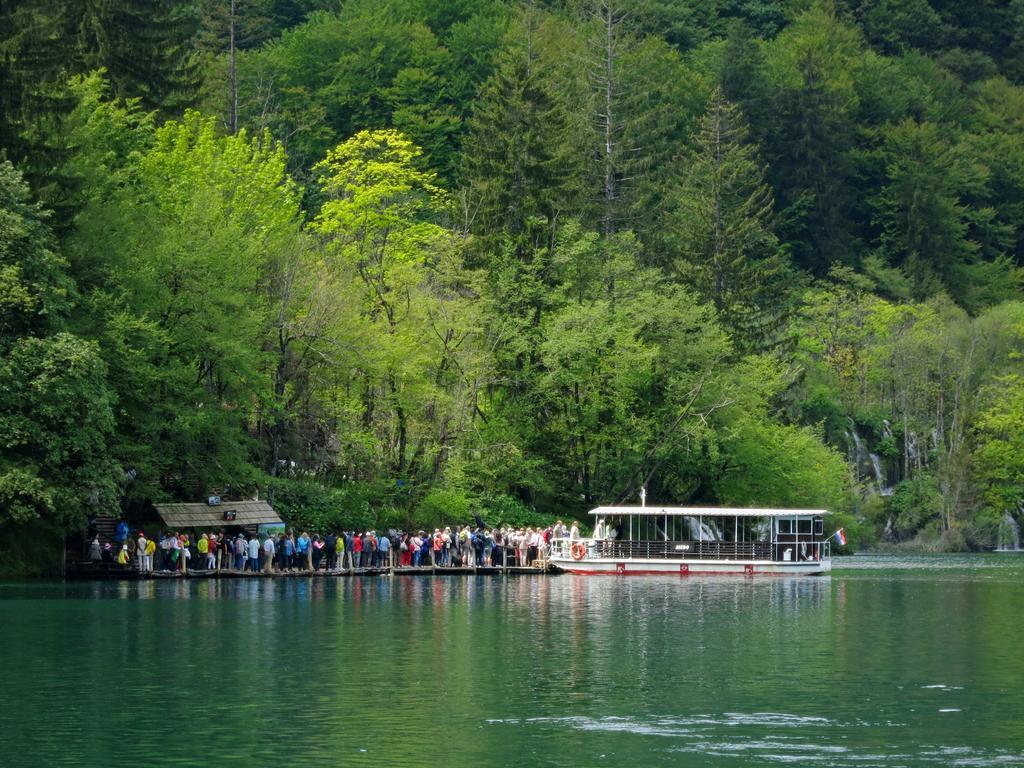 アパートメント ニア ザ レイクス Plitvička Jezera エクステリア 写真